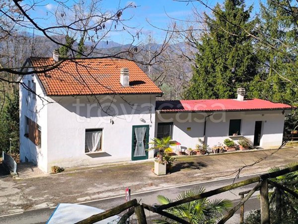 casa indipendente in vendita a Bagno di Romagna