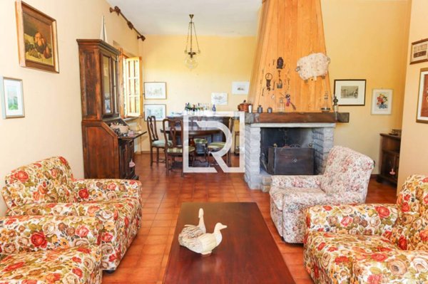 casa indipendente in vendita a Bagno di Romagna in zona Larciano