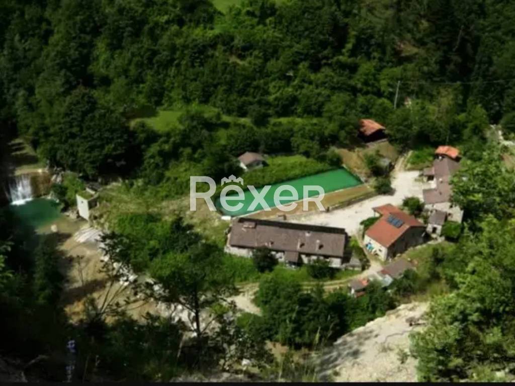 casa indipendente in vendita a Bagno di Romagna