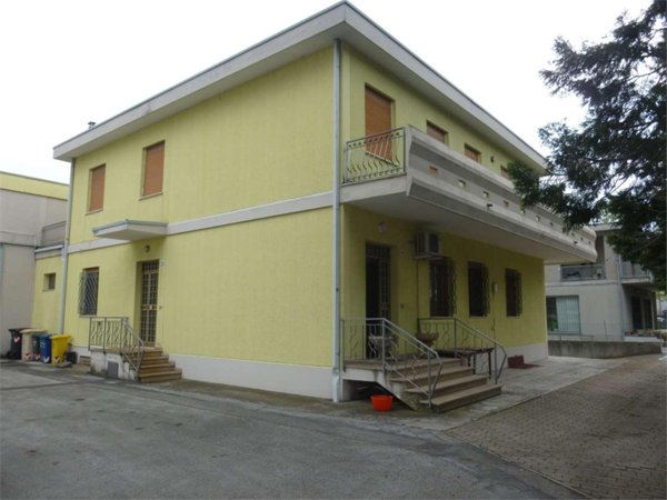 casa indipendente in vendita a Bertinoro in zona Panighina