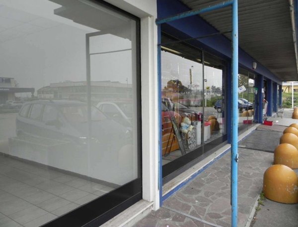 locale commerciale in vendita a Bertinoro in zona Panighina