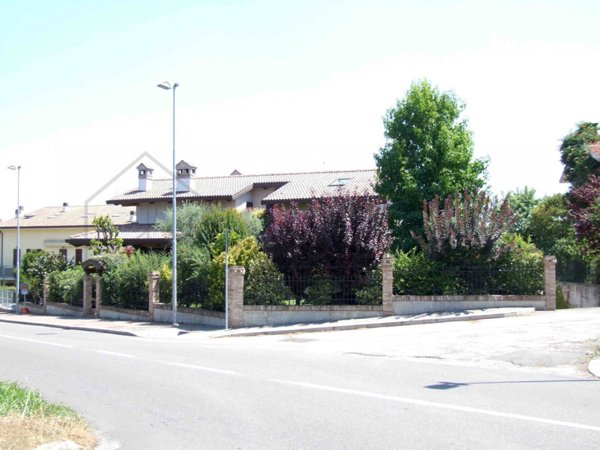 casa indipendente in vendita a Bertinoro