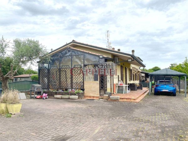 casa indipendente in vendita a Bertinoro