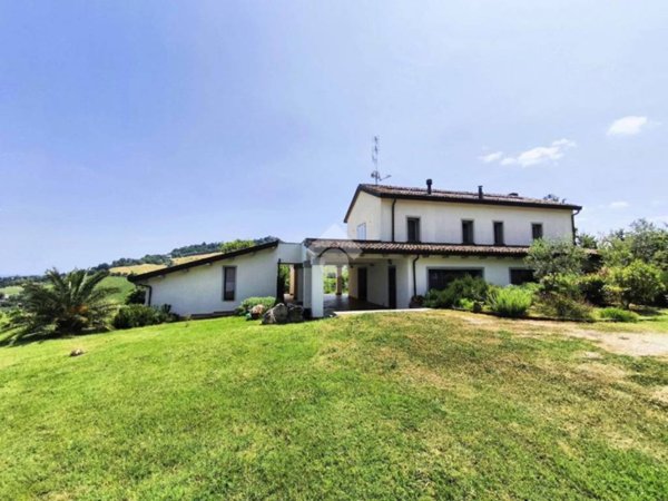 casa indipendente in vendita a Bertinoro