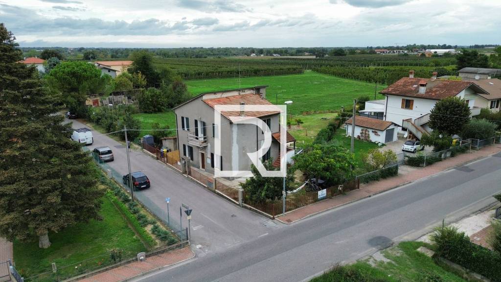 appartamento in vendita a Bertinoro in zona Fratta Terme