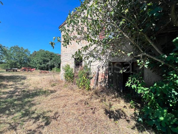 casale in vendita a Bertinoro