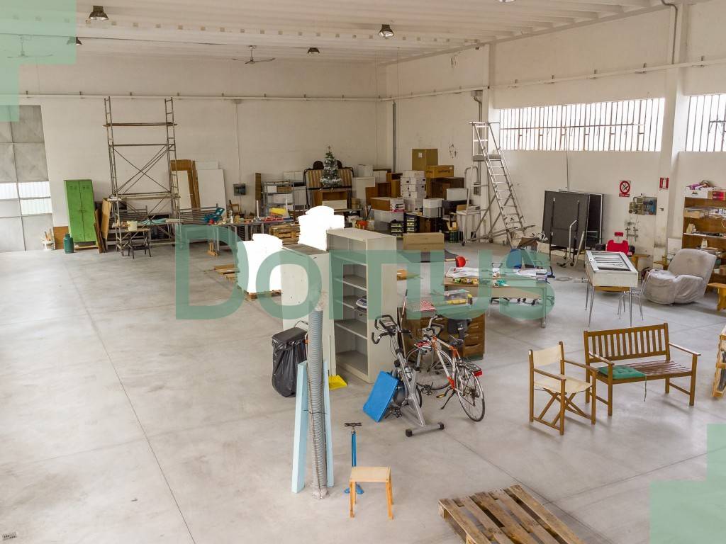locale commerciale in vendita a Bertinoro in zona Panighina