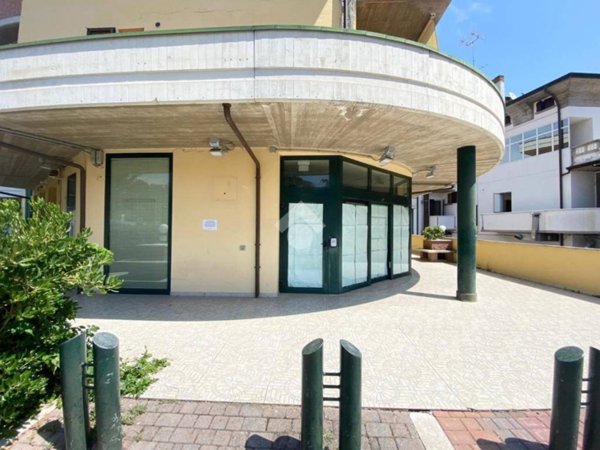 negozio in vendita a Bertinoro in zona Fratta Terme