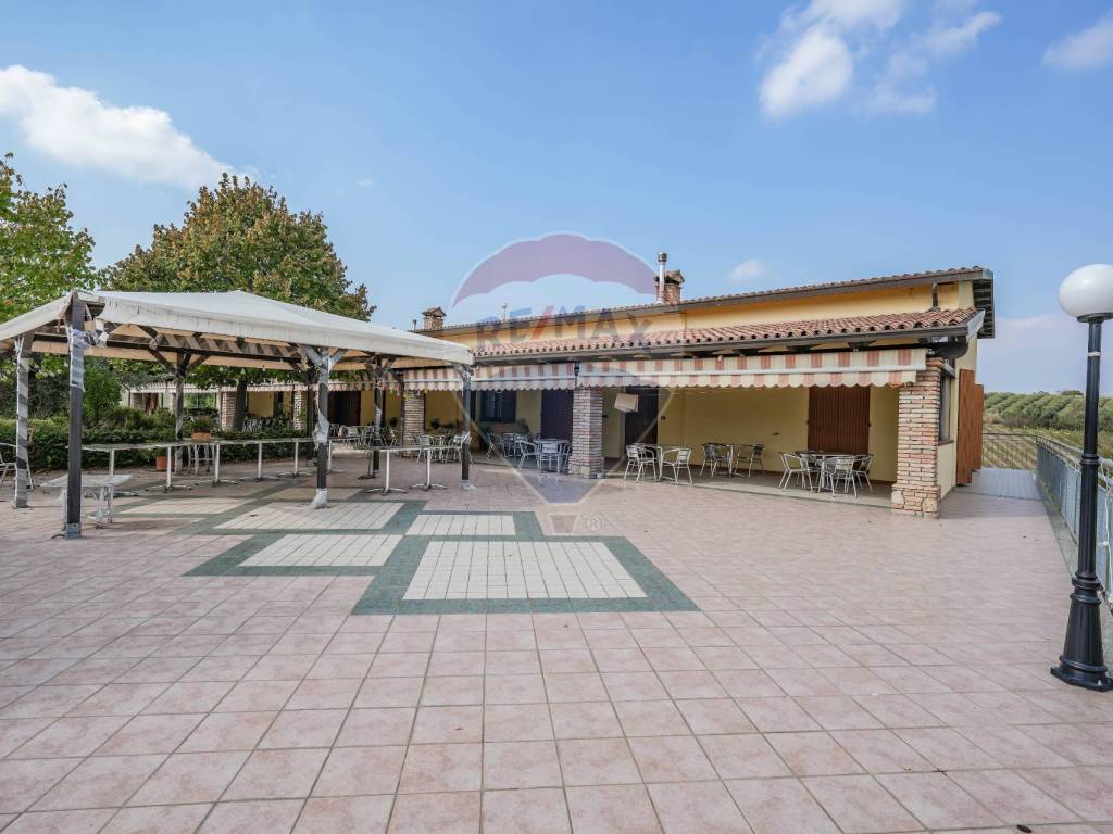 negozio in vendita a Bertinoro