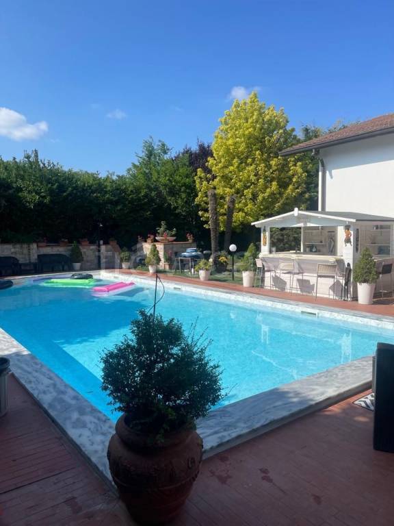 villa in vendita a Bertinoro in zona Fratta Terme