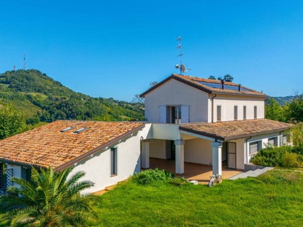 casa indipendente in vendita a Bertinoro