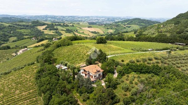 casa indipendente in vendita a Bertinoro