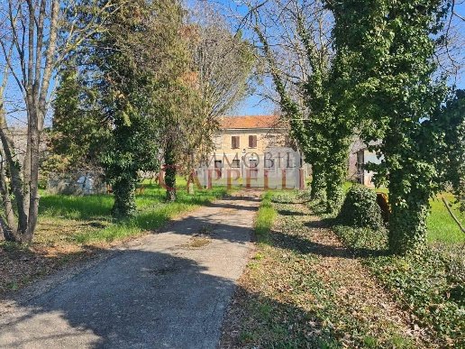 casa indipendente in vendita a Bertinoro in zona Fratta Terme