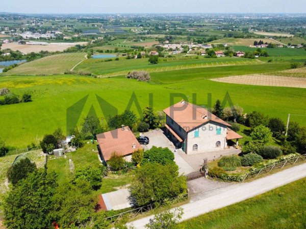 casa indipendente in vendita a Bertinoro in zona Fratta Terme