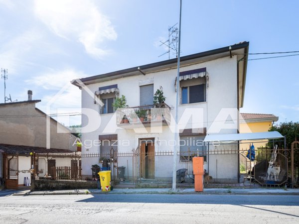 casa indipendente in vendita a Bertinoro in zona Fratta Terme