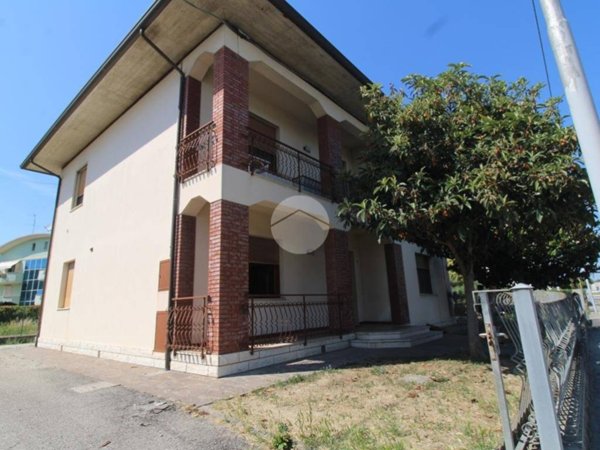 casa indipendente in vendita a Bertinoro in zona Panighina