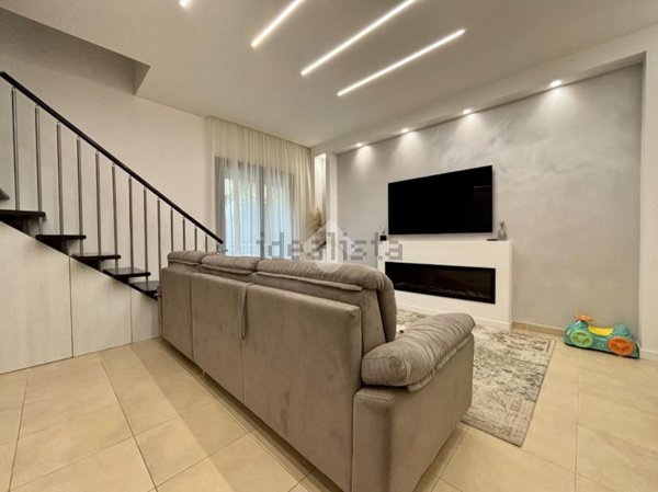 appartamento in vendita a Borghi in zona Lo Stradone