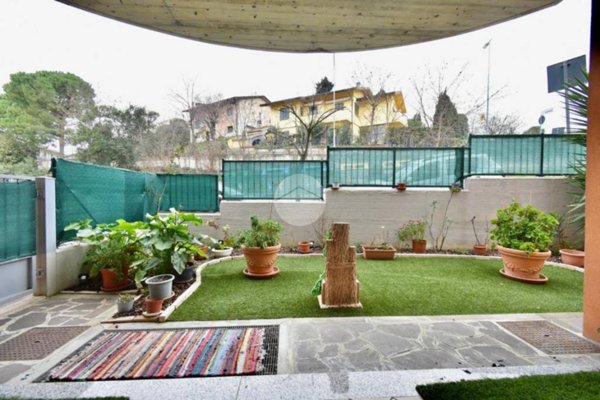 casa indipendente in vendita a Borghi