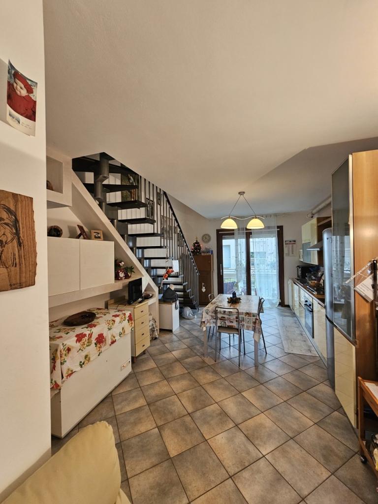 appartamento in vendita a Borghi