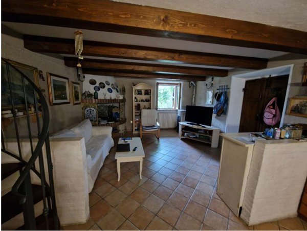 appartamento in vendita a Borghi