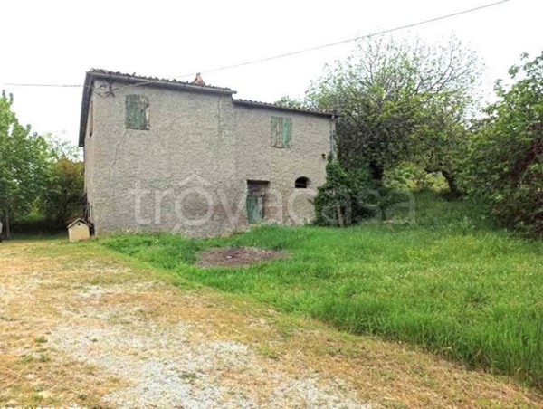 casa indipendente in vendita a Borghi