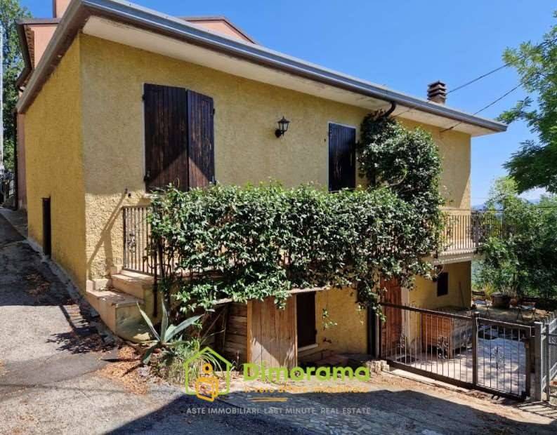 appartamento in vendita a Borghi