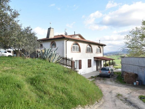appartamento in vendita a Borghi