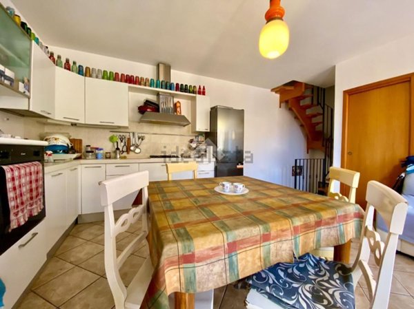 casa indipendente in vendita a Borghi in zona Lo Stradone