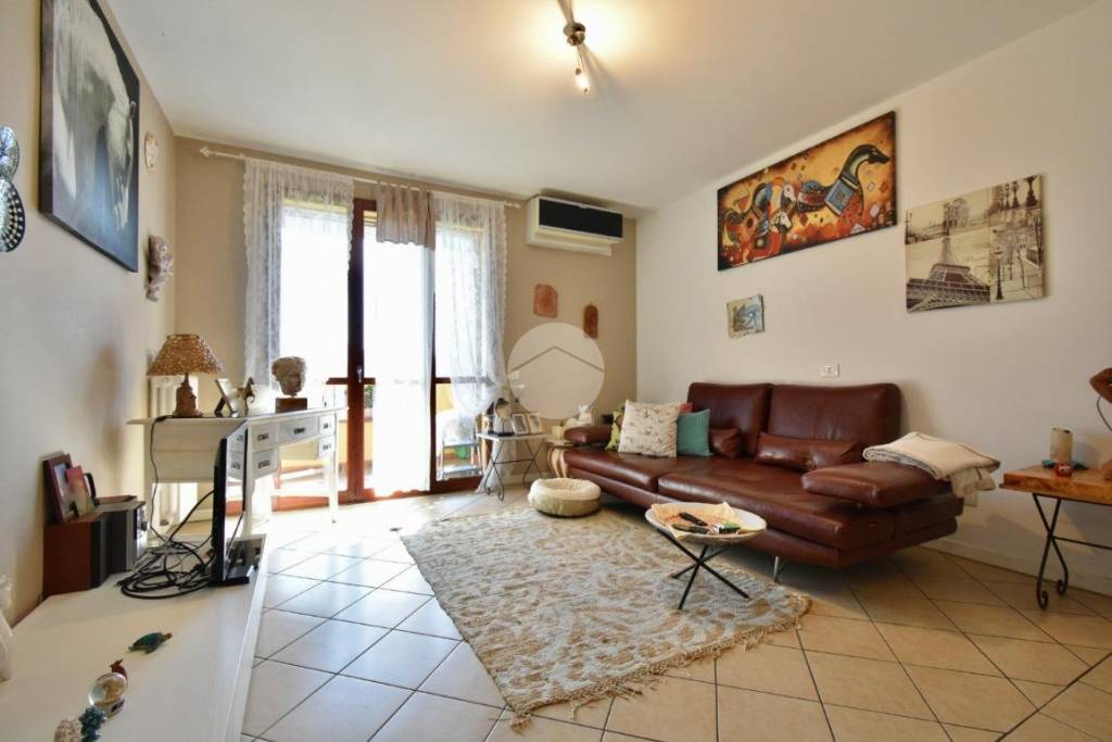 appartamento in vendita a Borghi in zona Lo Stradone