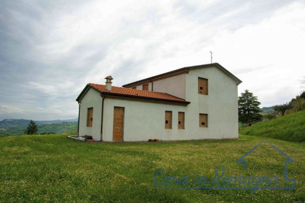 casa indipendente in vendita a Borghi in zona Lo Stradone