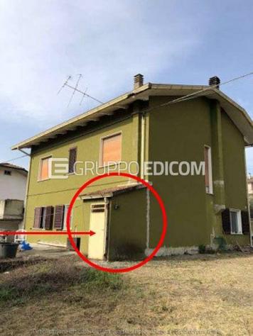 locale commerciale in vendita a Borghi in zona Lo Stradone