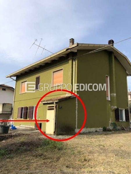 locale commerciale in vendita a Borghi in zona Lo Stradone