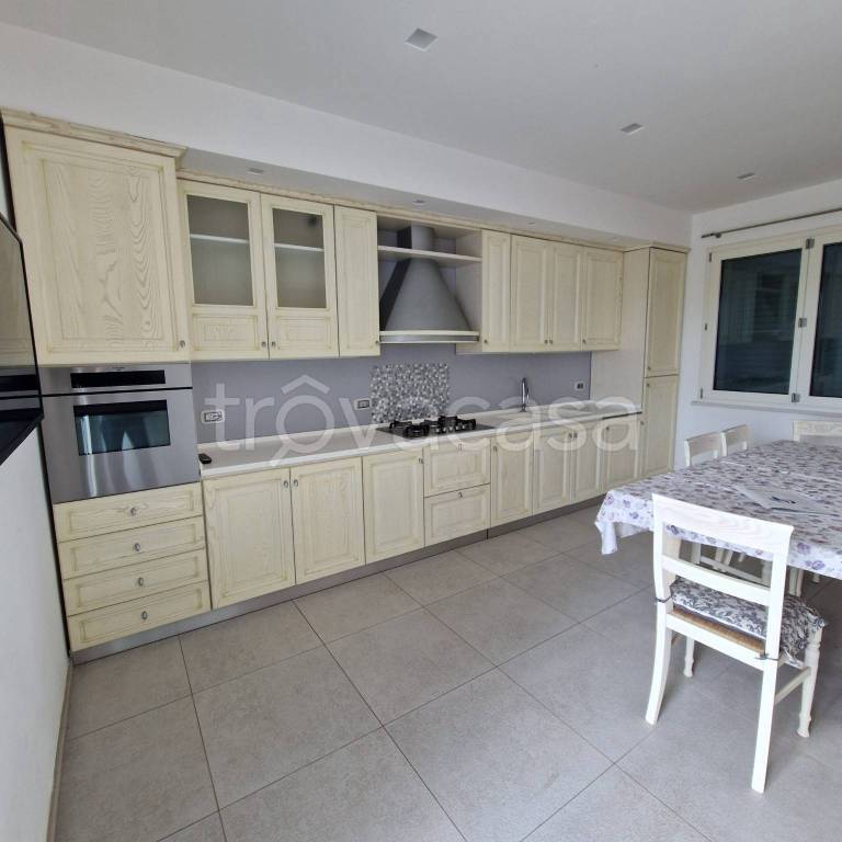 casa indipendente in vendita a Borghi