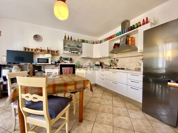 casa indipendente in vendita a Borghi in zona Lo Stradone