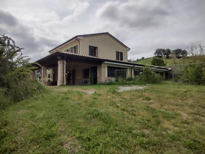casa indipendente in vendita a Borghi