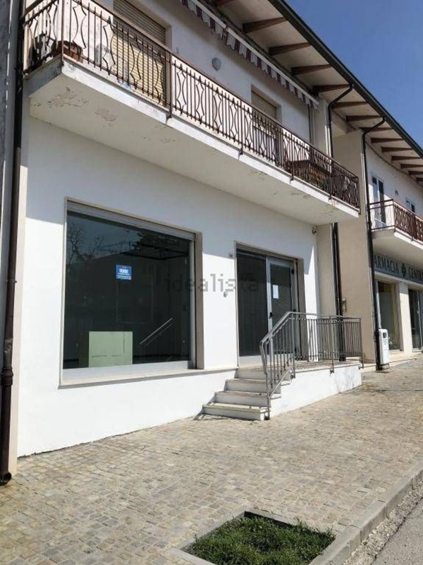 ufficio in vendita a Borghi