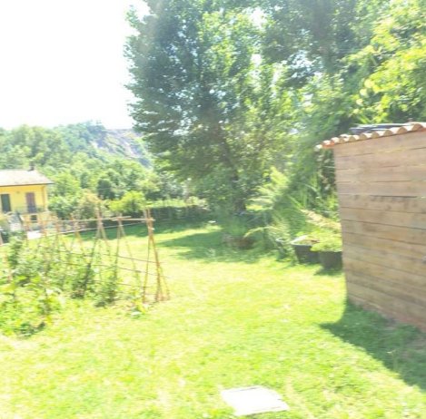 casa indipendente in vendita a Borghi