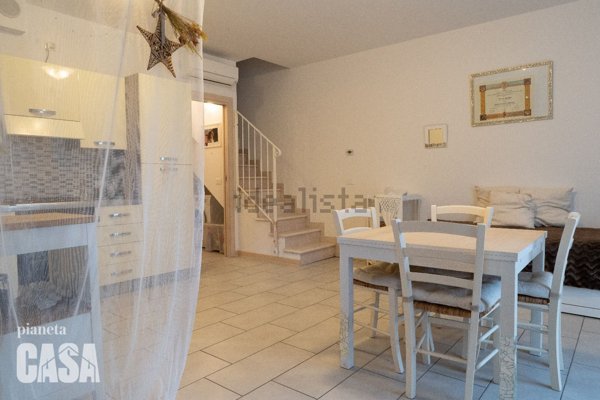 appartamento in vendita a Borghi