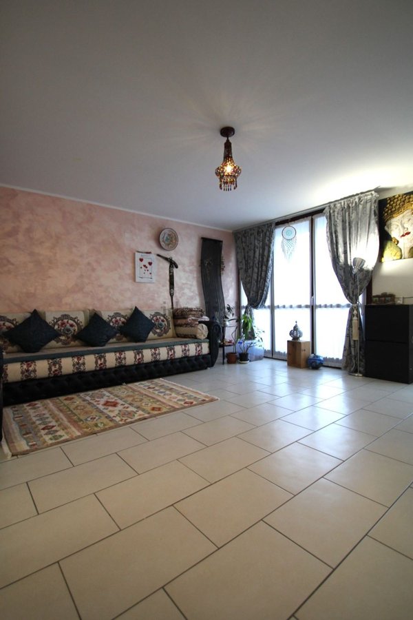 casa indipendente in vendita a Borghi