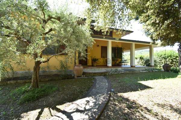 casa indipendente in vendita a Borghi in zona Masrola