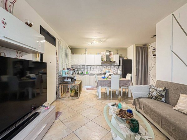 appartamento in vendita a Borghi in zona Lo Stradone