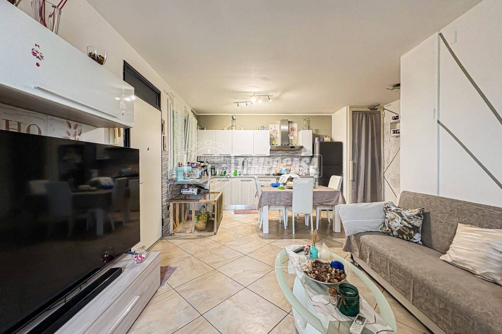 appartamento in vendita a Borghi in zona Lo Stradone