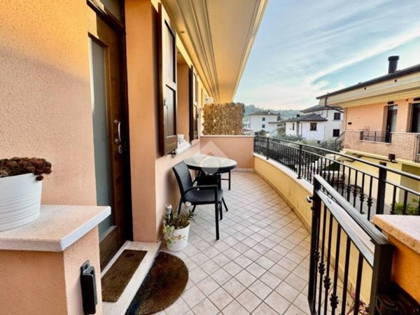 appartamento in vendita a Borghi in zona Lo Stradone