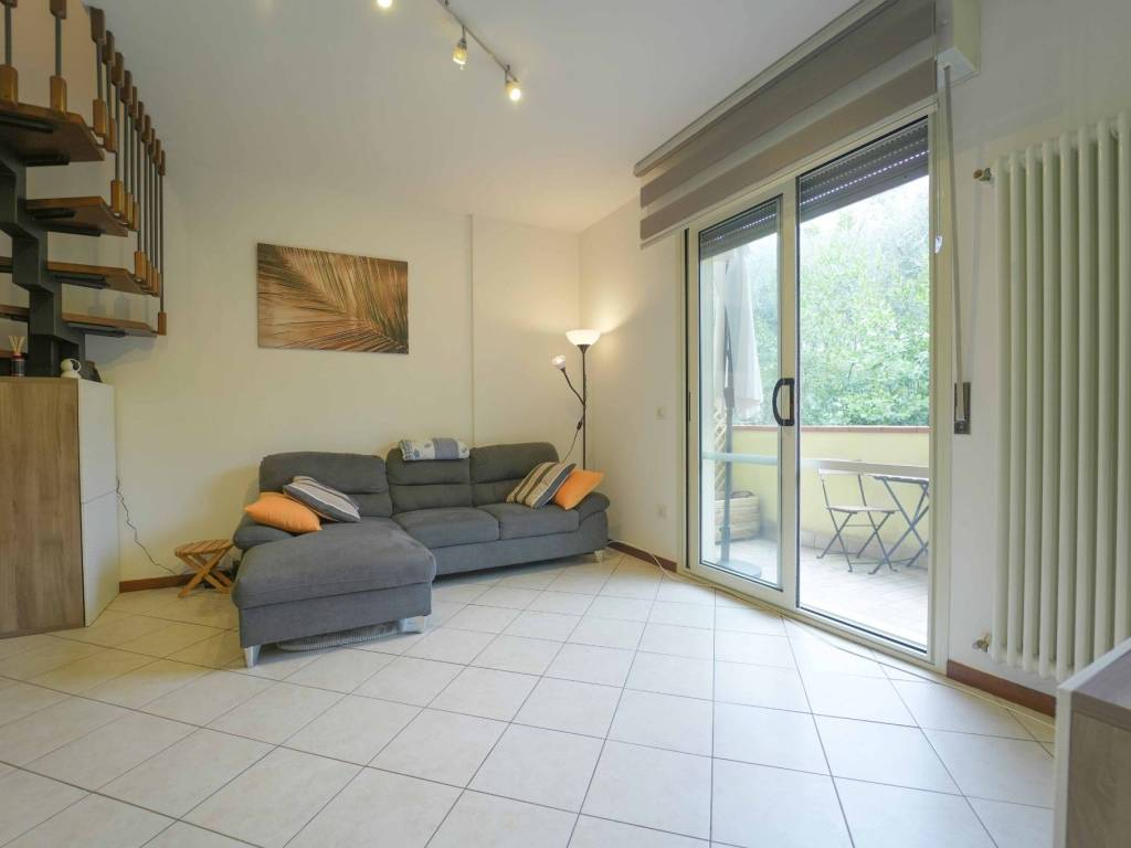 appartamento in vendita a Borghi