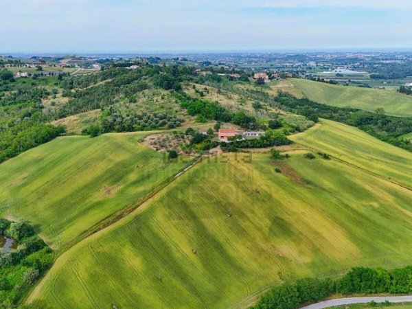 casa indipendente in vendita a Borghi in zona Lo Stradone