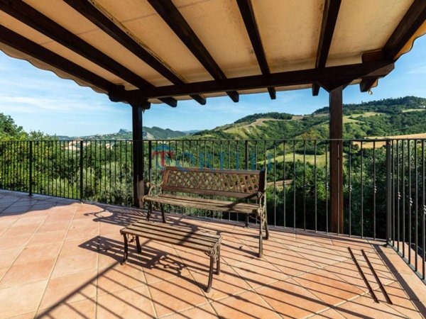 casa indipendente in vendita a Borghi in zona San Giovanni in Galilea