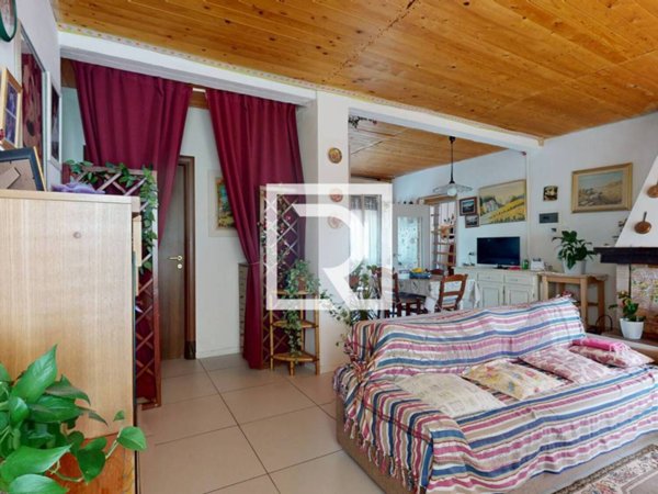 appartamento in vendita a Borghi