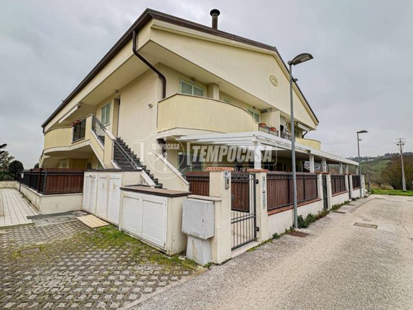 appartamento in vendita a Borghi in zona Lo Stradone