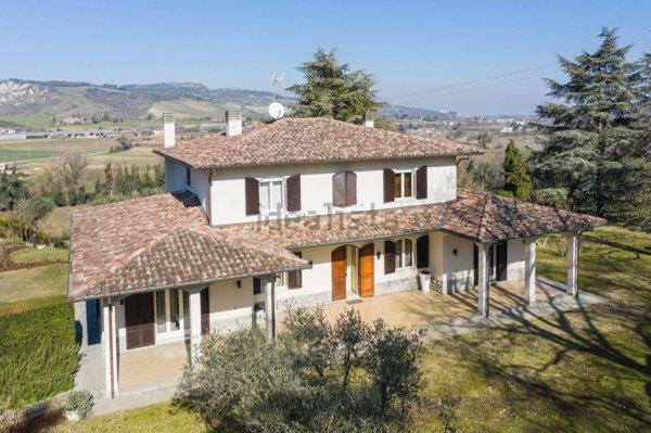 casa indipendente in vendita a Castrocaro Terme e Terra del Sole
