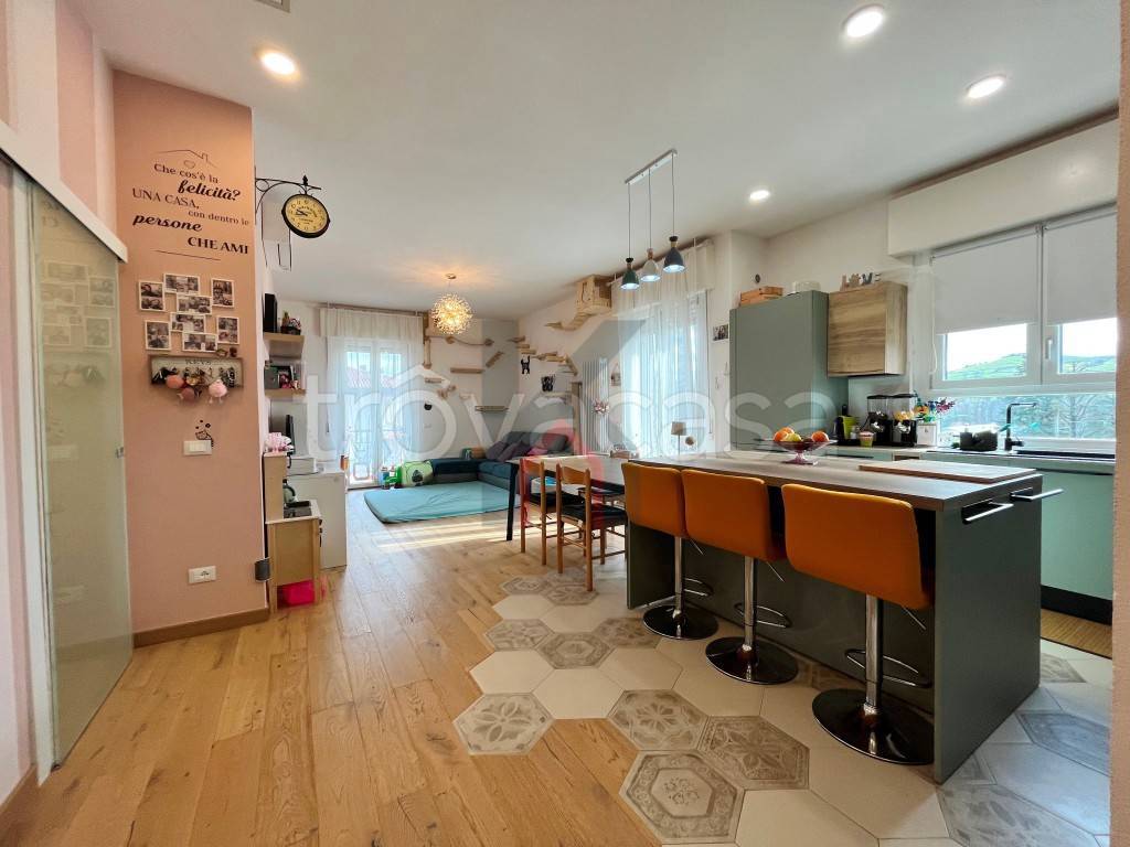 casa indipendente in vendita a Castrocaro Terme e Terra del Sole